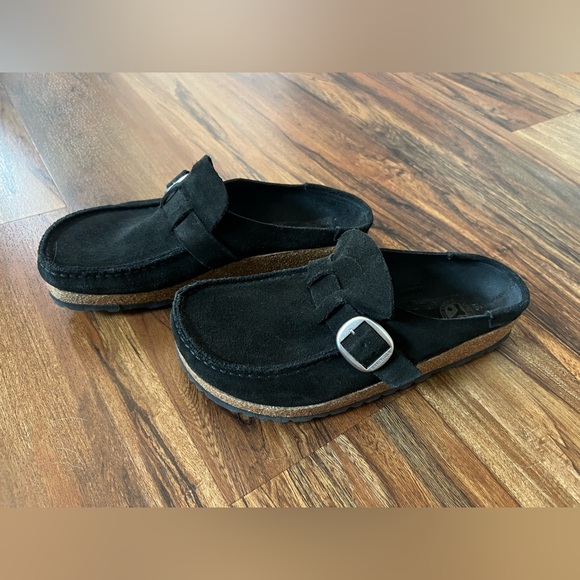 Woman’s Birkenstock Buckley Clog - Picture 4 of 6